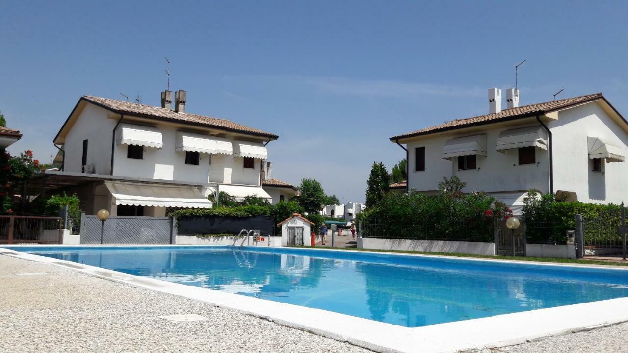 Luxury Villa Duna Verde Esterno foto